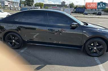 Седан Volkswagen Passat 2013 в 