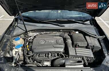 Седан Volkswagen Passat 2013 в 