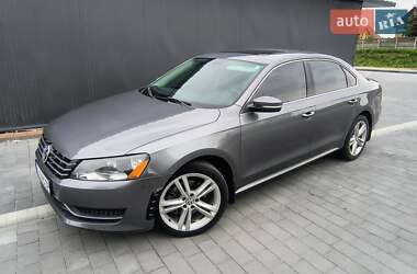 Седан Volkswagen Passat 2015 в Мостиській