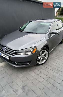 Седан Volkswagen Passat 2015 в Мостиській