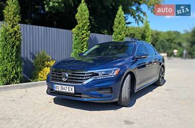 Седан Volkswagen Passat 2021 в Микулинцах