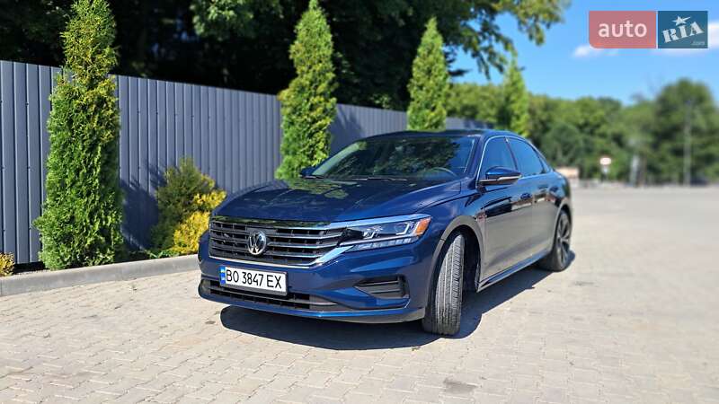 Седан Volkswagen Passat 2021 в Микулинцях