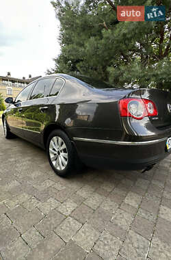 Седан Volkswagen Passat 2008 в 