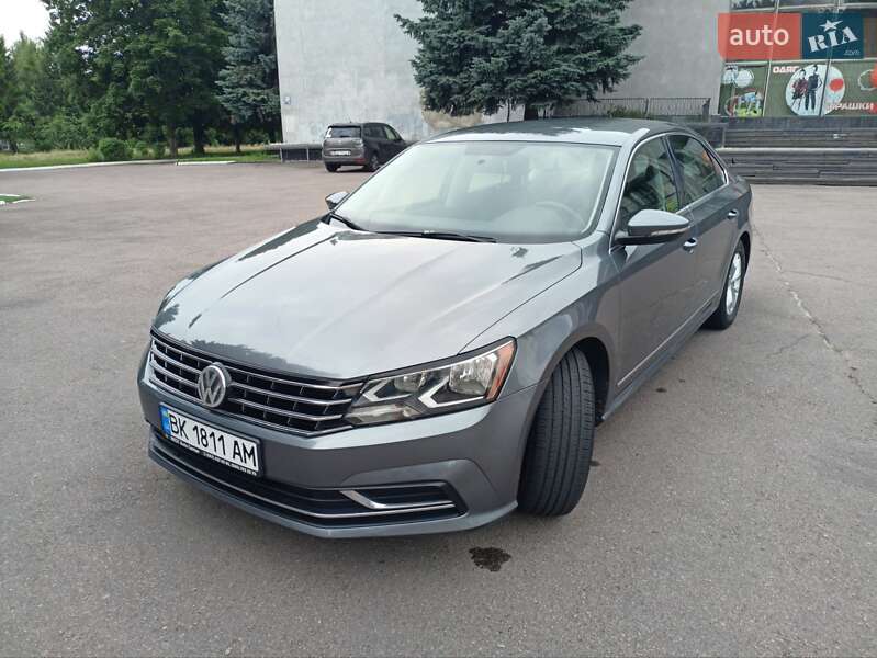 Седан Volkswagen Passat 2016 в 