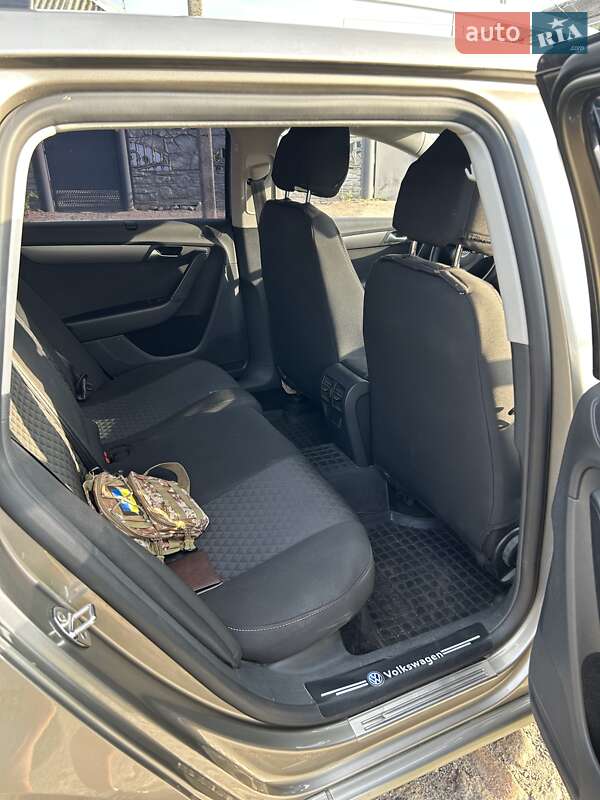 Универсал Volkswagen Passat 2012 в Смеле