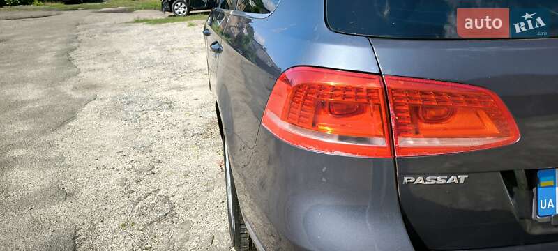 Универсал Volkswagen Passat 2011 в Киеве