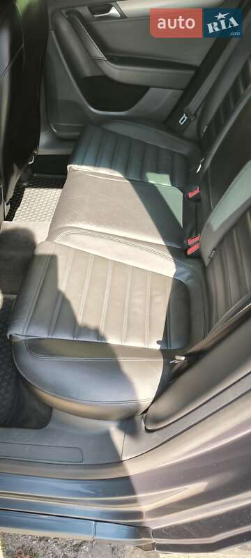 Универсал Volkswagen Passat 2011 в Киеве