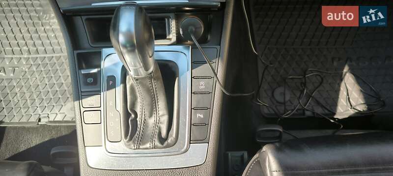 Универсал Volkswagen Passat 2011 в Киеве