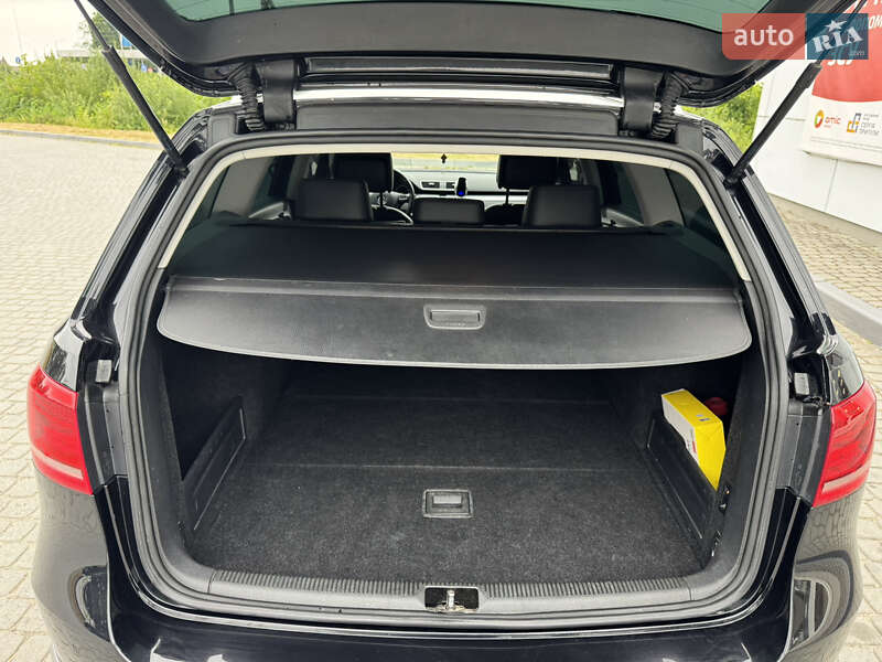 Универсал Volkswagen Passat 2011 в Стрые