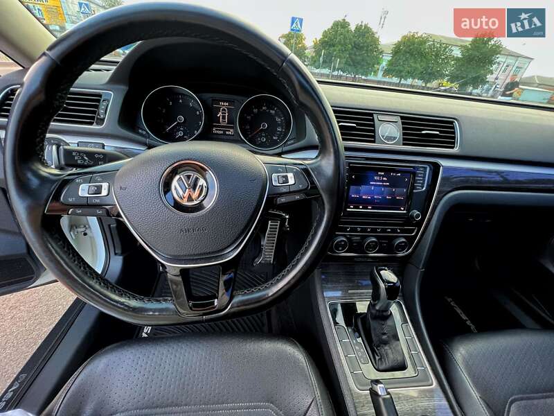 Седан Volkswagen Passat 2016 в Днепре фото 5 Седан Volkswagen Passat 2016 в Днепре