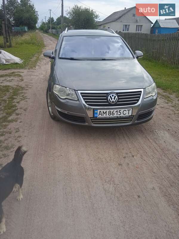 Універсал Volkswagen Passat 2008 в Хорошеві