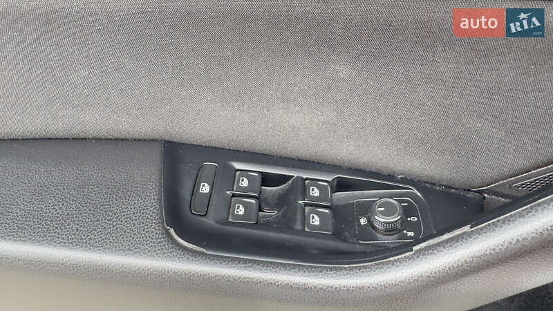 Универсал Volkswagen Passat 2017 в Ужгороде