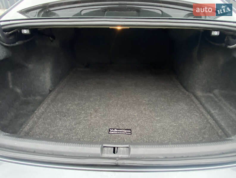 Седан Volkswagen Passat 2018 в Хмельницькому