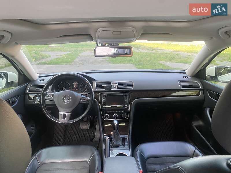 Седан Volkswagen Passat 2014 в Кропивницькому