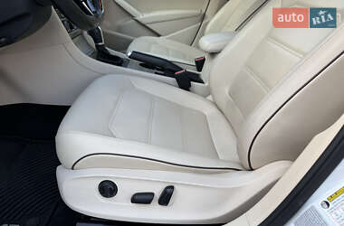 Седан Volkswagen Passat 2016 в 