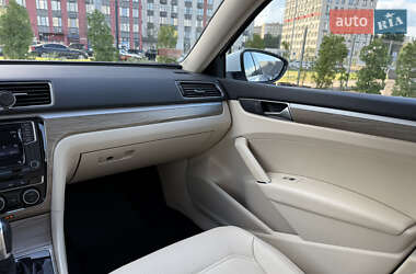 Седан Volkswagen Passat 2016 в 