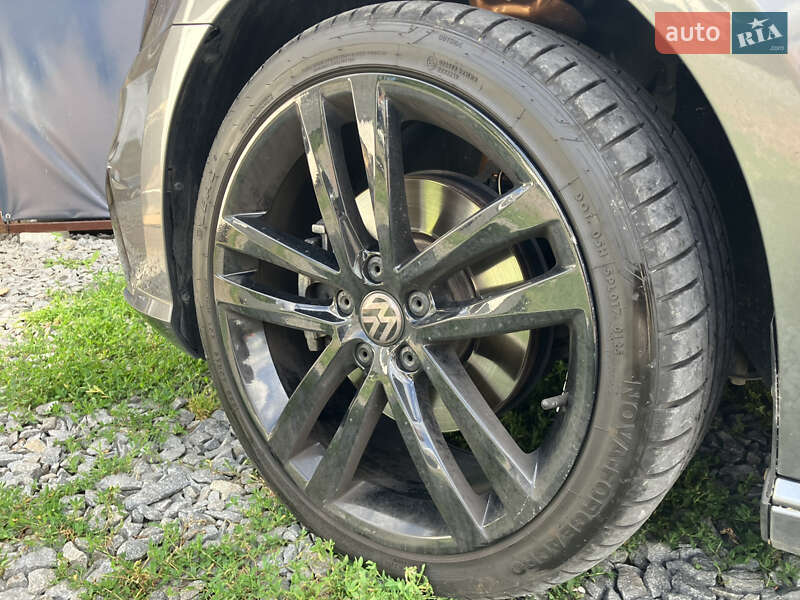 Седан Volkswagen Passat 2017 в Львове