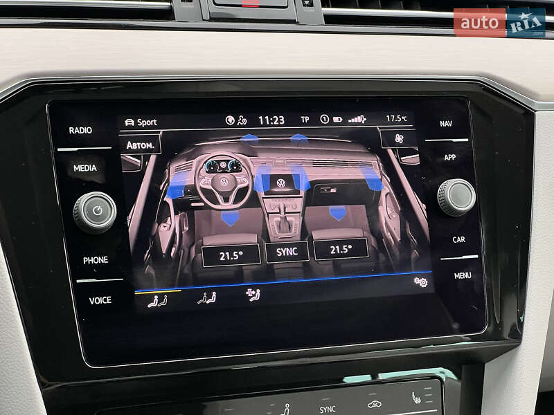 Универсал Volkswagen Passat 2022 в Луцке
