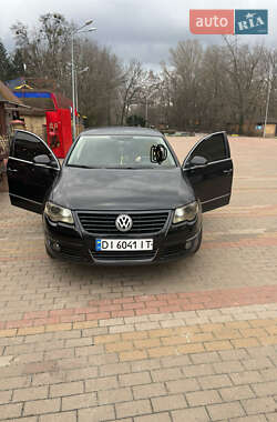 Седан Volkswagen Passat 2008 в Києві