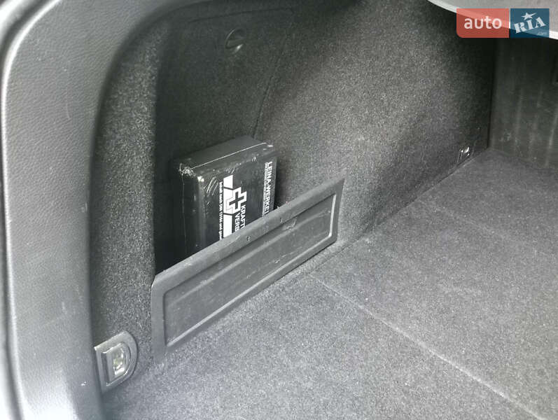 Універсал Volkswagen Passat 2014 в Києві