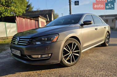 Седан Volkswagen Passat 2012 в Бердичеве