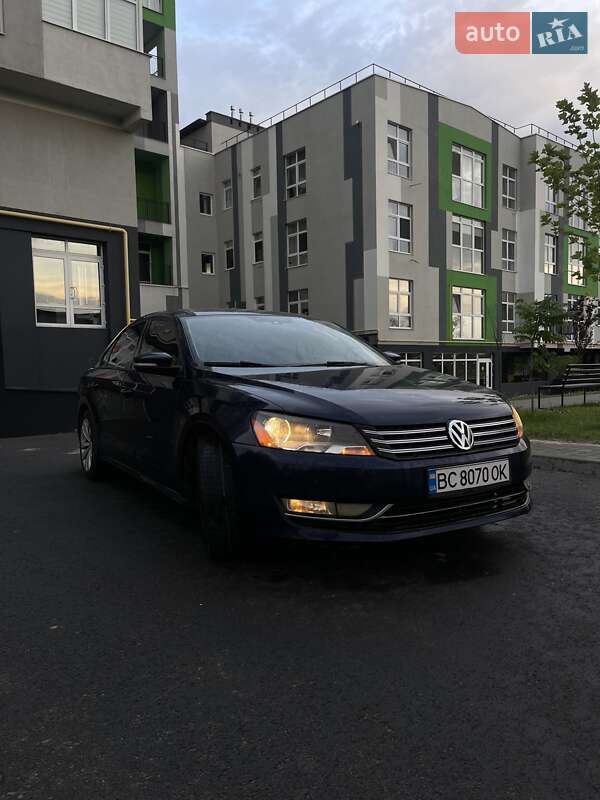 Седан Volkswagen Passat 2013 в Шептицькому