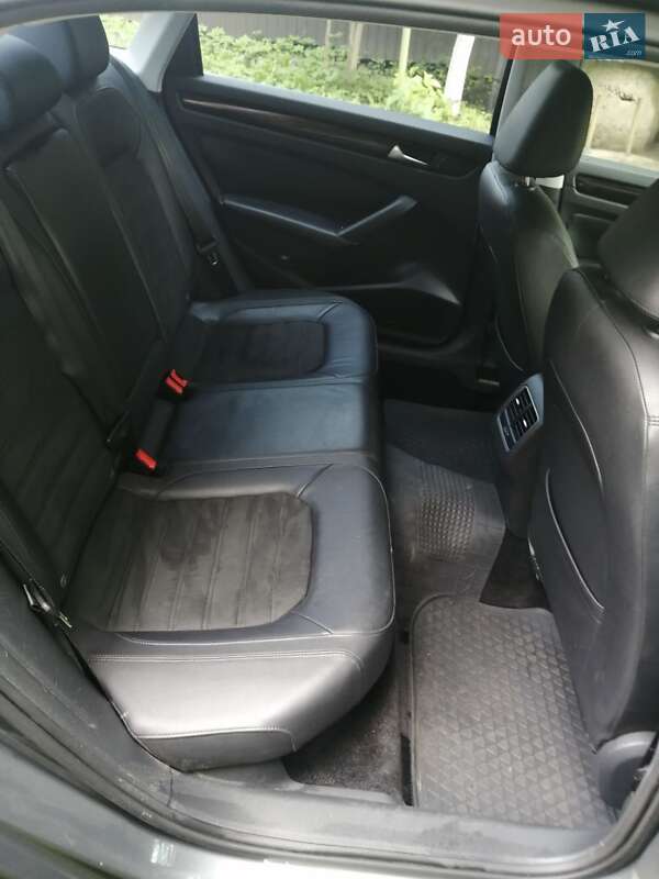 Седан Volkswagen Passat 2014 в Львове фото 5 Седан Volkswagen Passat 2014 в Львове