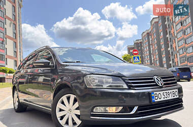 Универсал Volkswagen Passat 2012 в Тернополе