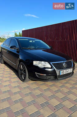 Седан Volkswagen Passat 2007 в Гайсине