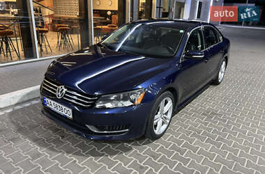 Седан Volkswagen Passat 2013 в Киеве