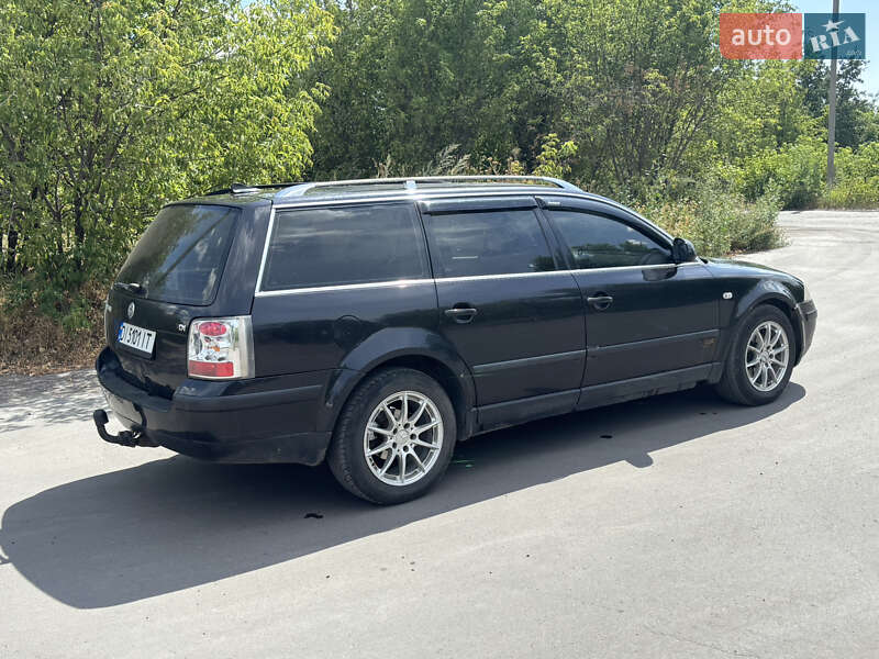 Універсал Volkswagen Passat 2001 в Добропіллі