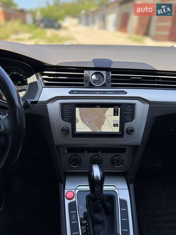 Универсал Volkswagen Passat 2015 в Чугуеве