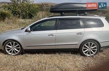 Универсал Volkswagen Passat 2010 в Киеве