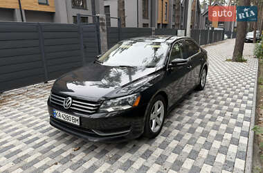 Седан Volkswagen Passat 2013 в Киеве