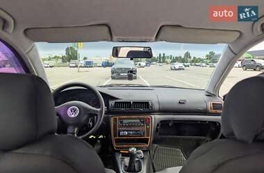 Седан Volkswagen Passat 1999 в Буче