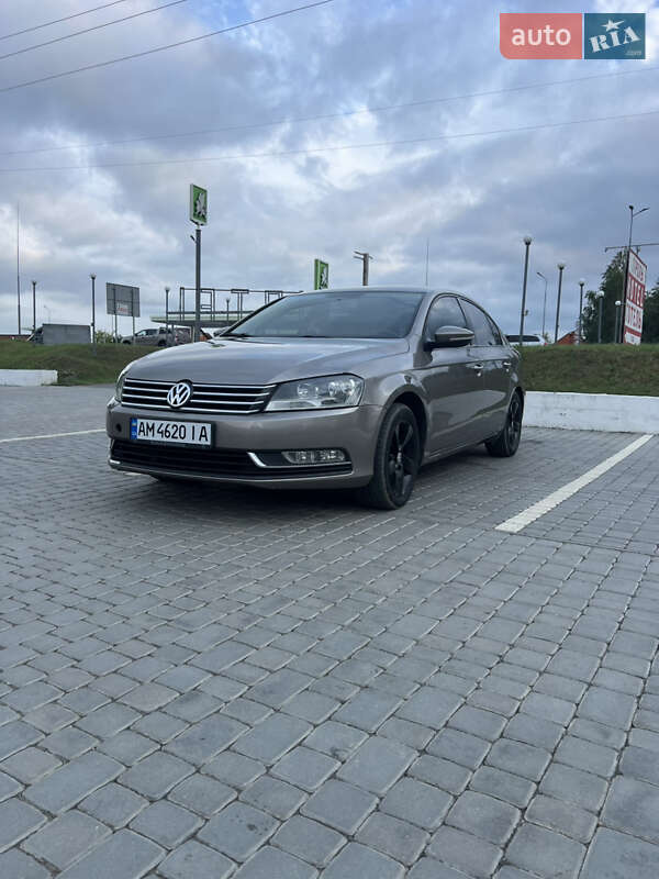 Volkswagen Passat 2011