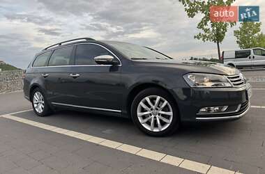 Універсал Volkswagen Passat 2011 в Мукачевому
