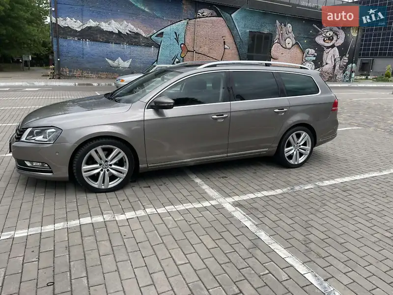Volkswagen Passat 2011 VIN WVWZZZ3CZCE092593 фото оголошення 10 з 52