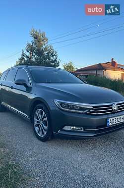 Универсал Volkswagen Passat 2015 в Мукачево