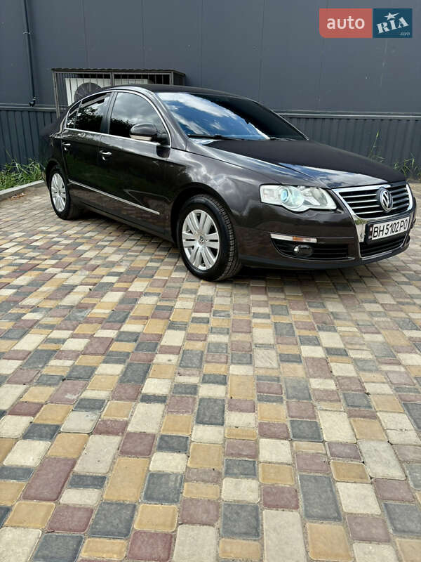 Седан Volkswagen Passat 2006 в Вознесенске
