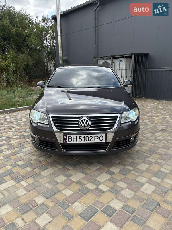 Седан Volkswagen Passat 2006 в Вознесенске