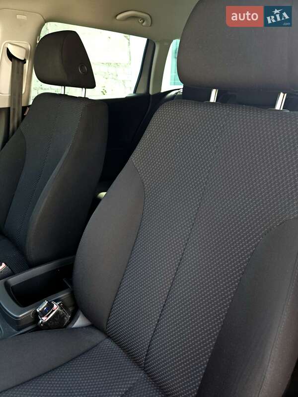 Универсал Volkswagen Passat 2010 в Чугуеве