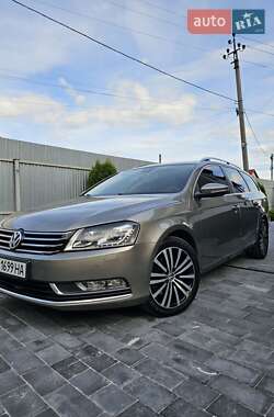 Универсал Volkswagen Passat 2014 в Ужгороде