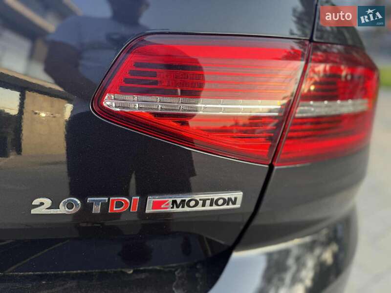 Седан Volkswagen Passat 2017 в Ужгороде