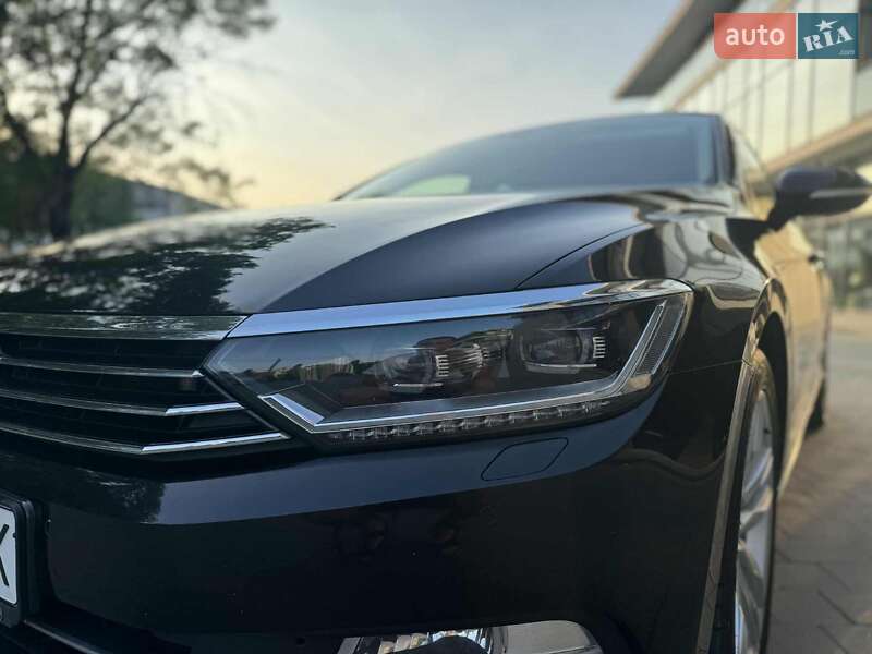 Седан Volkswagen Passat 2017 в Ужгороде