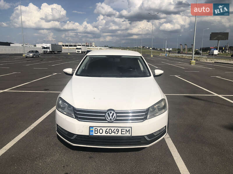 Volkswagen Passat 2011 Volkswagen Passat 2011