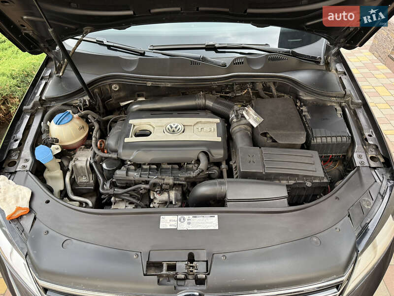Седан Volkswagen Passat 2011 в Днепре