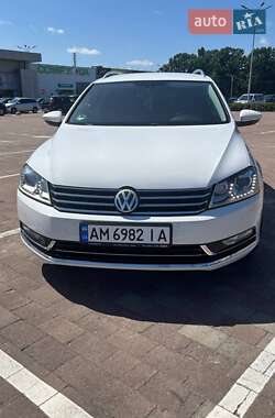 Универсал Volkswagen Passat 2011 в Житомире
