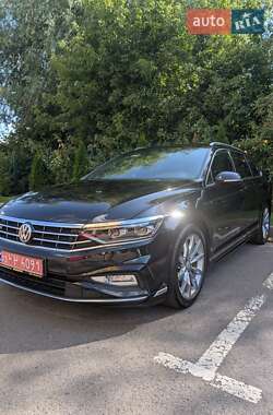 Універсал Volkswagen Passat 2020 в Луцьку