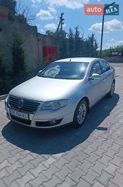 Седан Volkswagen Passat 2006 в Могилів-Подільському